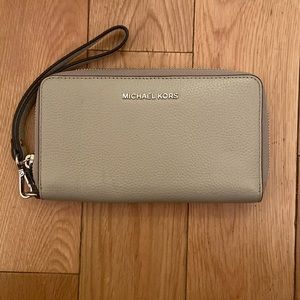 Michael Kors Wristlet